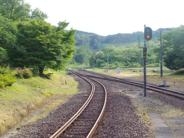 Okoba station tracks