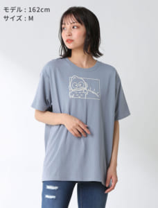 サンリオキャラTシャツ（クロミ・ハンギョドン）モデル着用　ブルー