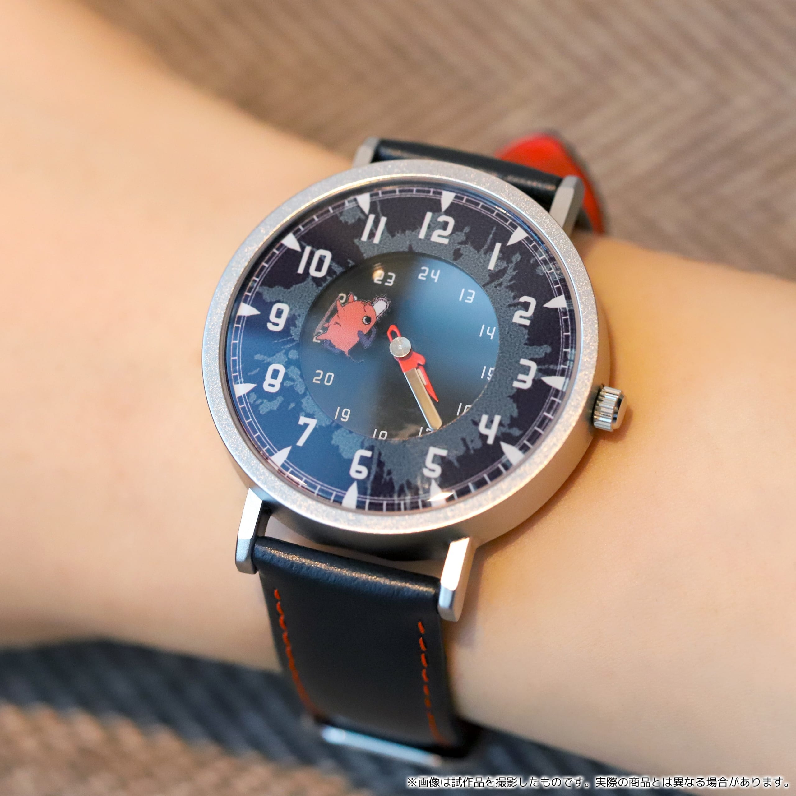 「チェンソーマン」腕時計が発売決定！回転ディスク型秒針にプリントされたポチ太に注目