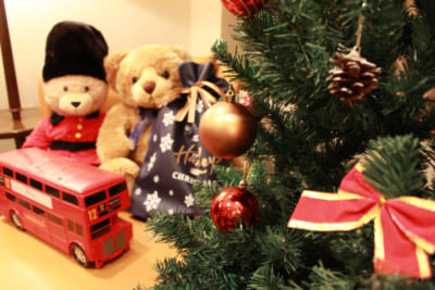 宿泊プラン「Family Joyful Christmas with Hamleys」