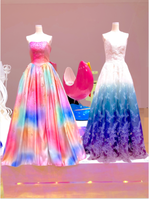 「美少女戦士セーラームーン ミュージアム」コレクション展示　ドレス「セーラー5戦士＆セーラーちびムーンイメージドレス」「外部太陽系4戦士イメージドレス」