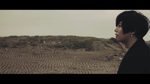 退廃的な世界を歩く姿が美しい 斉藤壮馬さんの1stアルバム収録曲 結晶世界 のミュージックビデオが公開 にじめん